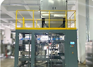 大米自動(dòng)稱重包裝機(jī)實(shí)現(xiàn)高效作業(yè)，助力糧食產(chǎn)業(yè)提質(zhì)增效